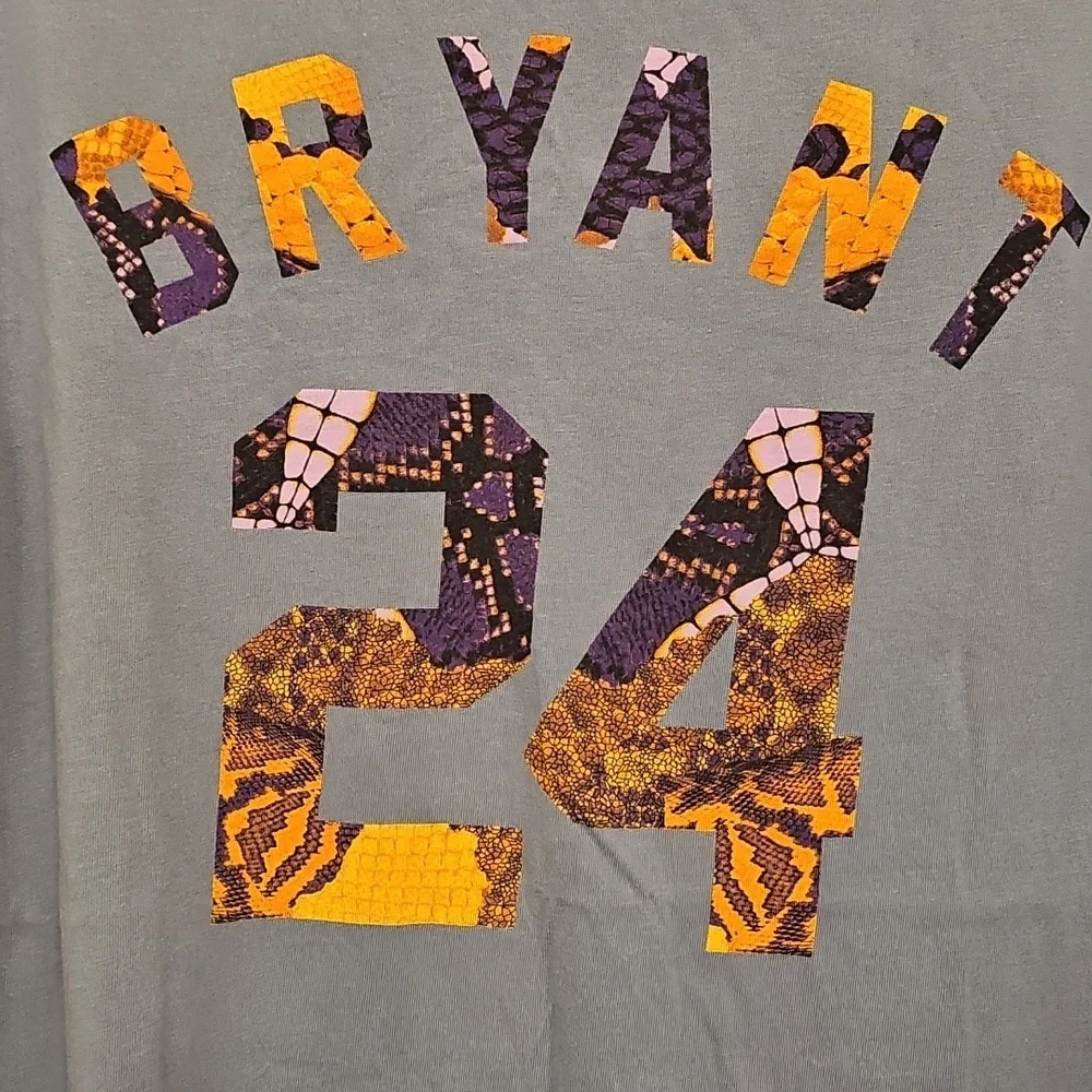 Kobe Bryants Limited Nike Mens Graphic Shirt - Picture 2 of 5